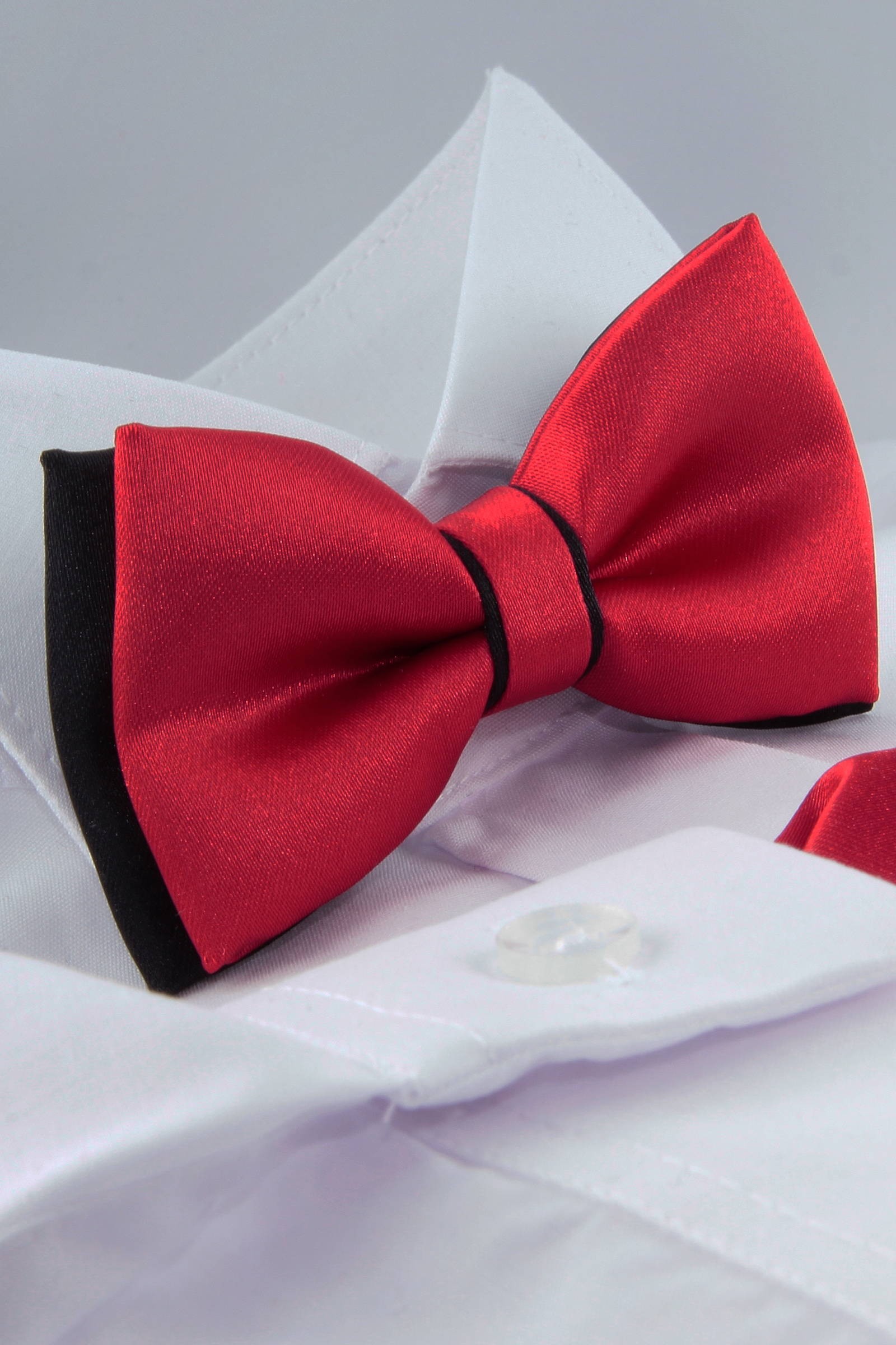 UK-MCCZ red-black communion bow tie - obraz 0