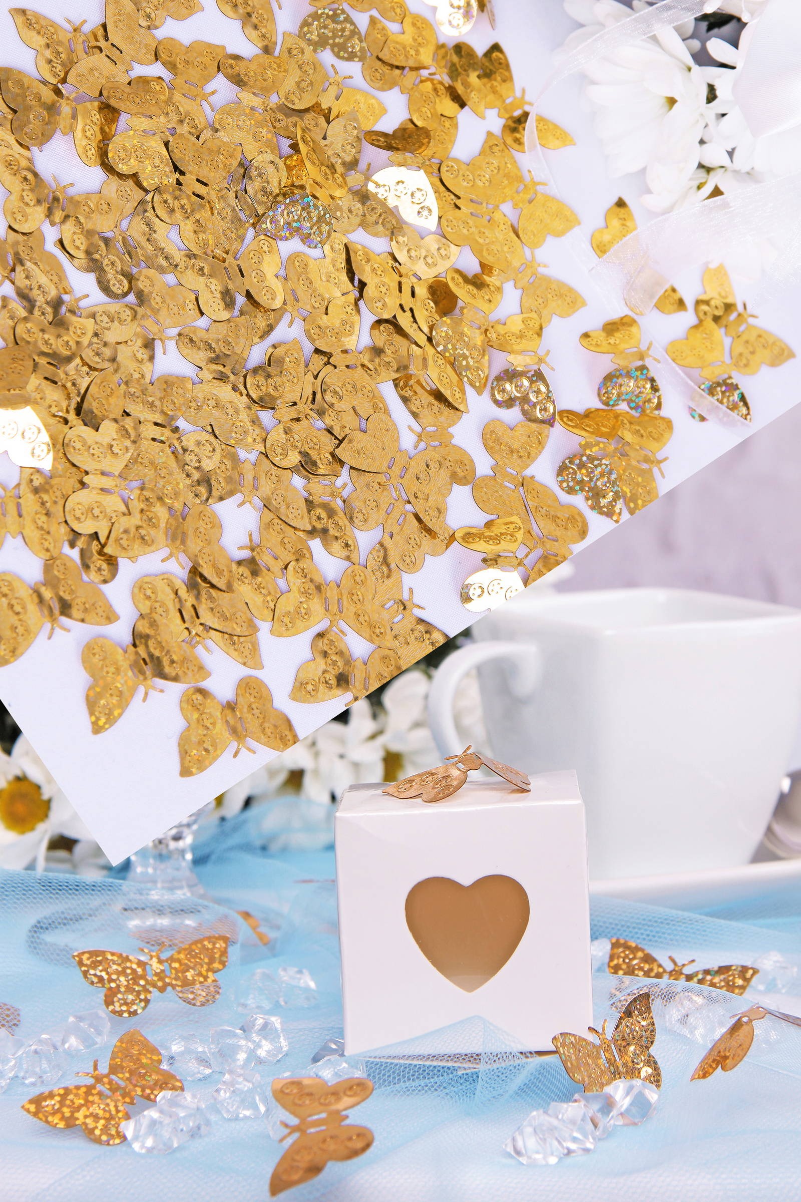 Communion table decorations - confetti golden butterflies - obraz 0