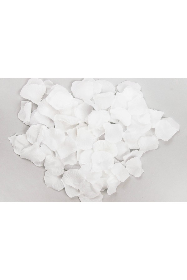 Communion table decorations - white rose petals - obraz 1