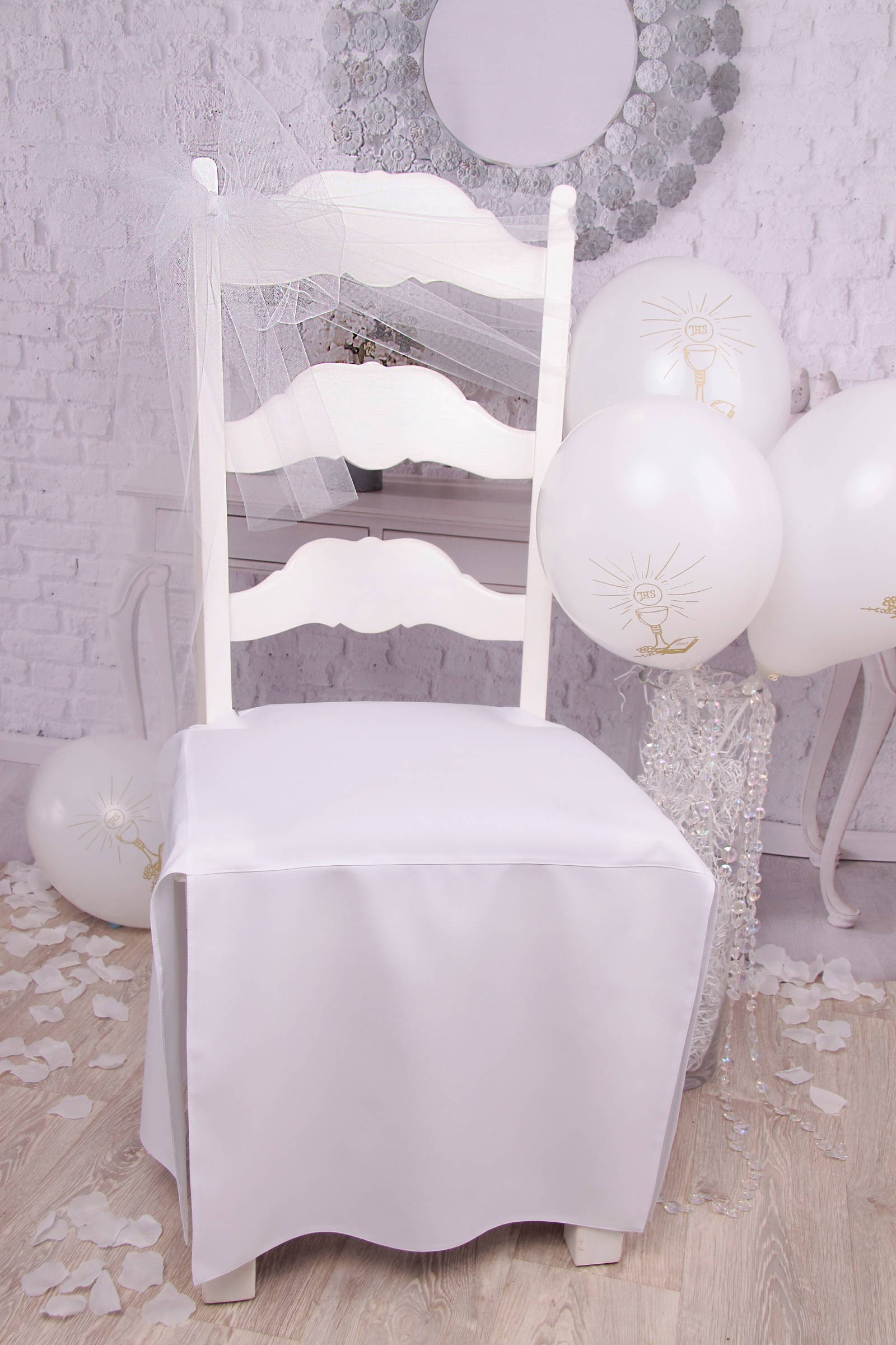 Ornement en tulle pour chaise de communion - blanc Ornement en tulle pour chaise de communion - blanc - obraz 1