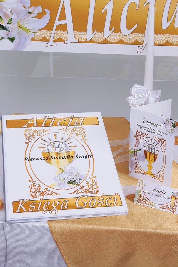 Livre souvenir de communion personnalisé - Or Livre souvenir de communion personnalisé - Or - obraz 0